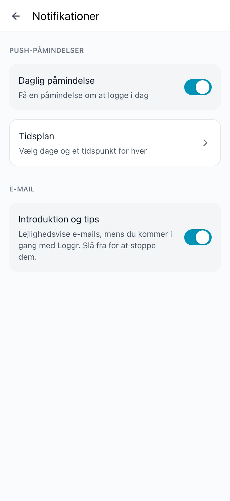 Skærmen Notifikationer i Loggr med Daglig påmindelse, tidsplanen og indstillingen for e-mail