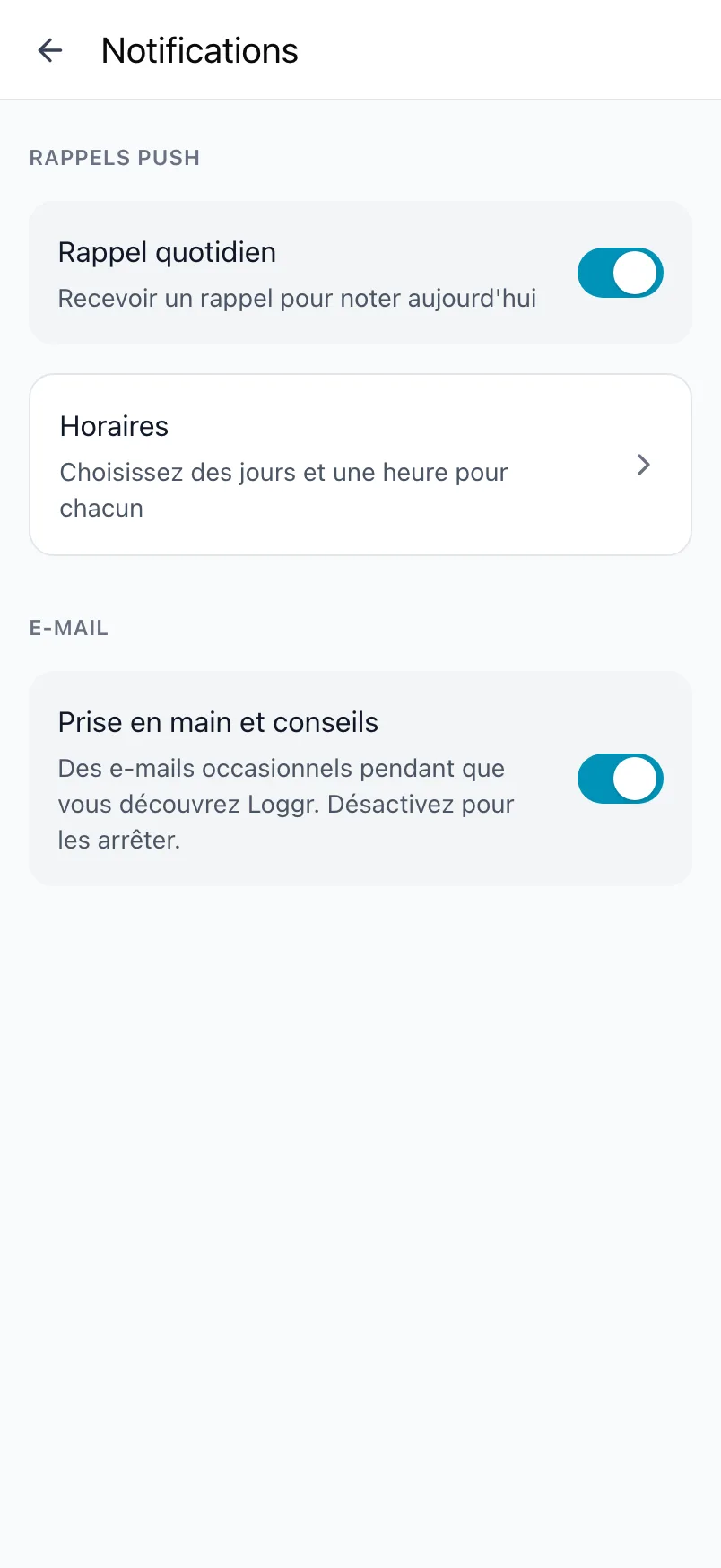 L'écran Notifications dans Loggr avec Rappel quotidien, les horaires et le réglage des e-mails